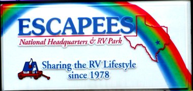 The sign at the entrance of Escapee's National Headquarters, Rainbow's End RV Park.