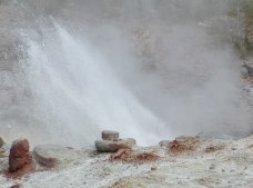Some geysers are small and constantly active. (click for a different view)